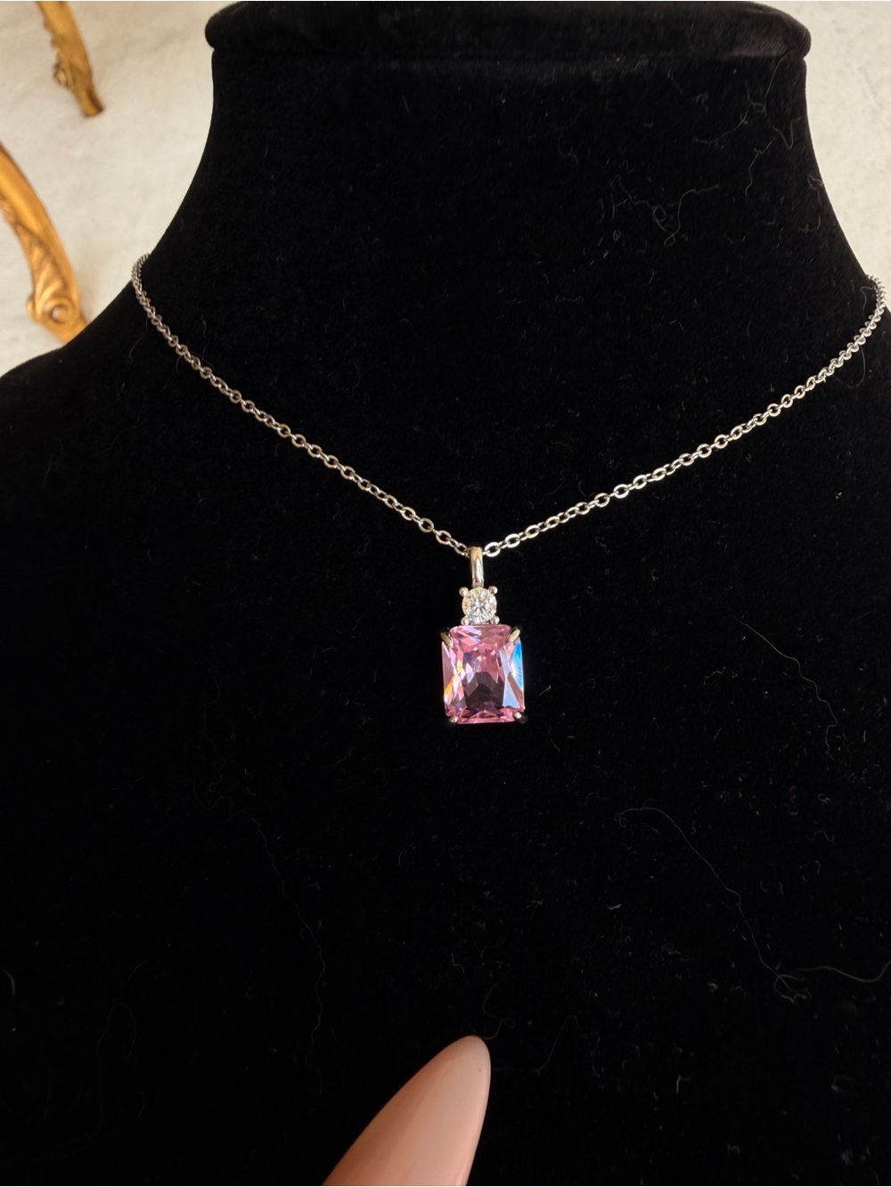 Pink diamond necklace - Picture 3 of 5